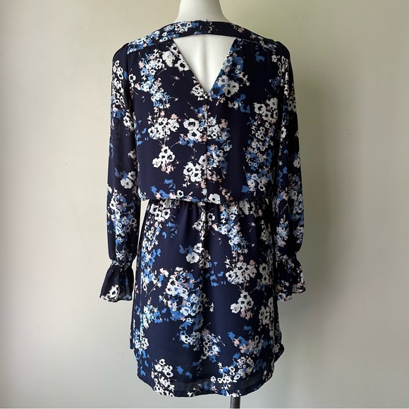🌼 Lila Rose Navy Floral Poet Sleeve Crepe Blouson Dress, 4 - S - Picture 6 of 8